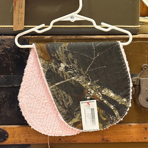 Burp Cloth / Pink Camo