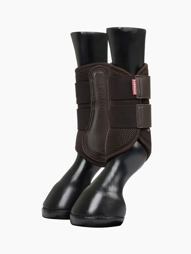 Medium / Brown