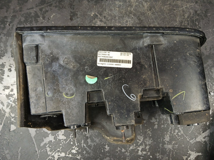 2015-2023 Dodge Challenger Rear Passenger RH Side Tail Light Assembly 68174068ae