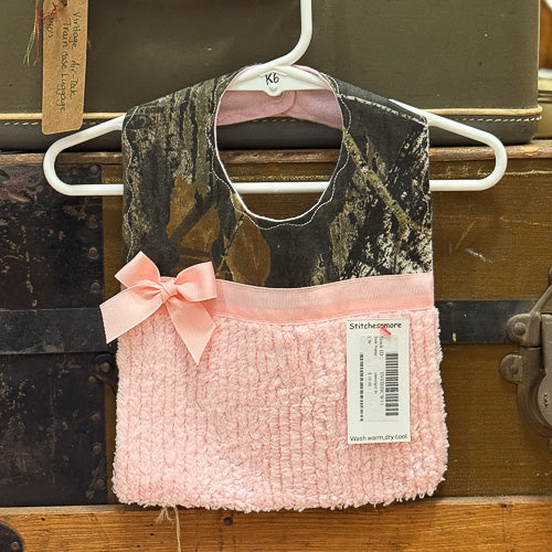 Bib / Pink Camo