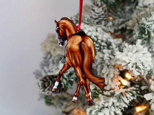 Chestnut Dressage Horse - Half Pass
