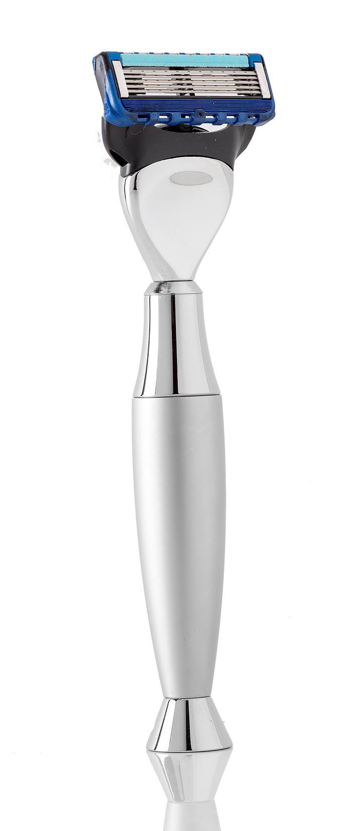 King’s Crown Classic Safety RAZOR, Brush Nickel  handle and Gillete Fusion blade. Front View.