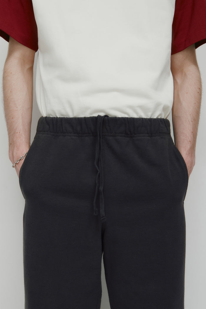 Men's Asr Cut-off Sweatpant in Almost Black