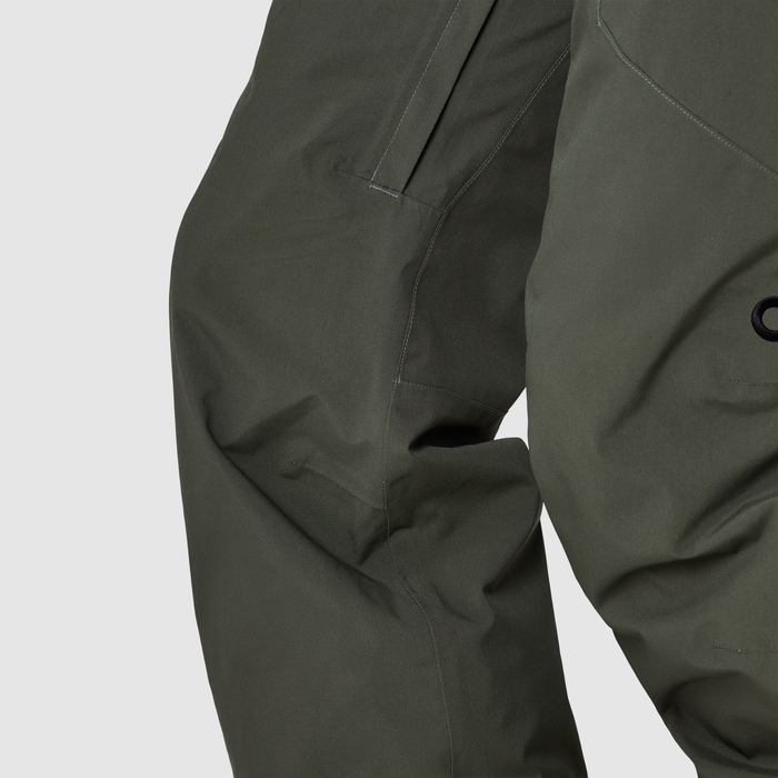 Dark Laurel | B0 :: Articulated Knees  / Move freely with panels designed for your leg's natural motion.