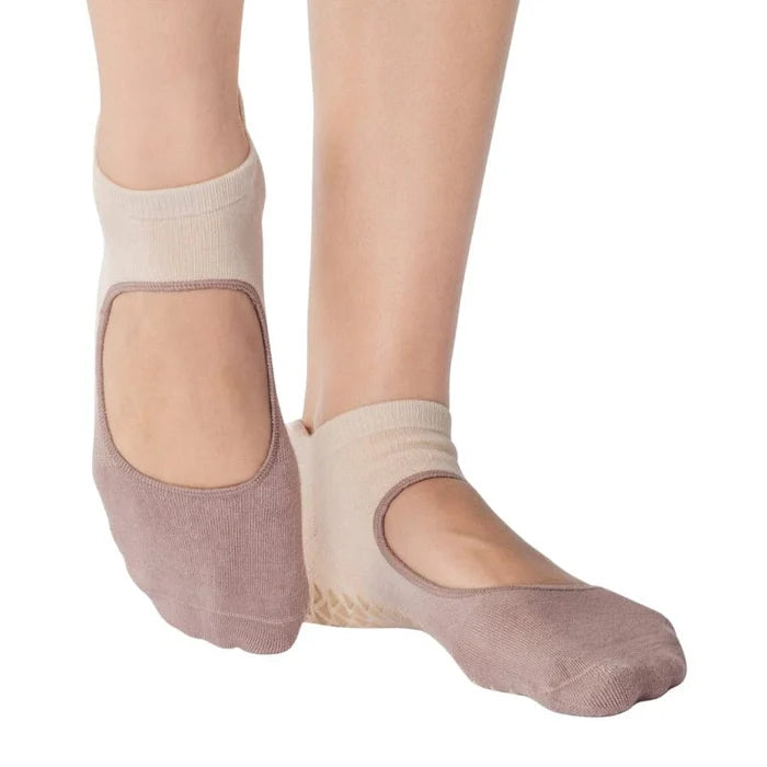 Nina Grip Socks for Pilates & Yoga - Cappuccino