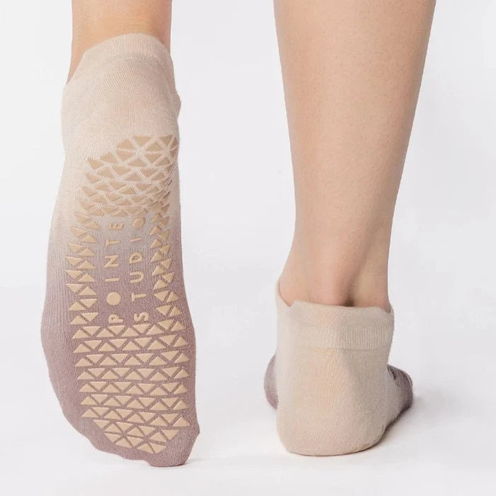 Nina Grip Socks for Pilates & Yoga - Cappuccino