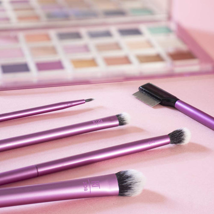 Real Techniques Enhanced Eye Set – Professional Eye Makeup Brush Kit (5 Pcs + Case) - Lotshop.pk