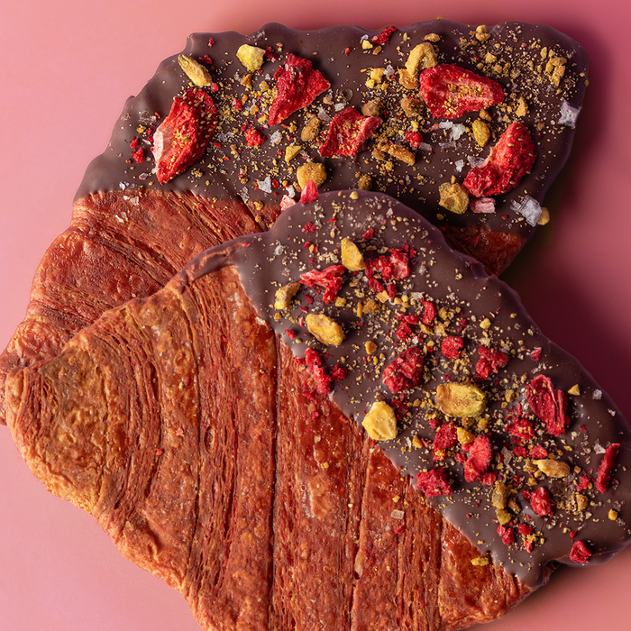 Strawberry & Pistachio Flat Croissant - 2 pcs