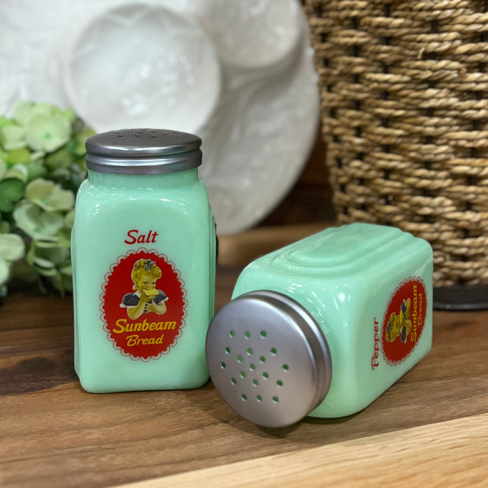 Sunbeam Jadeite Salt & Pepper Shakers