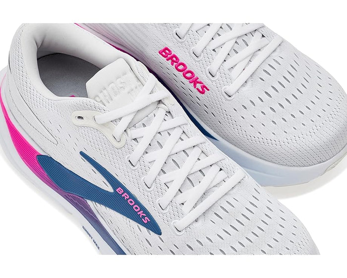 Women's Brooks Ghost Max 3 in White/Moonlight/Pink